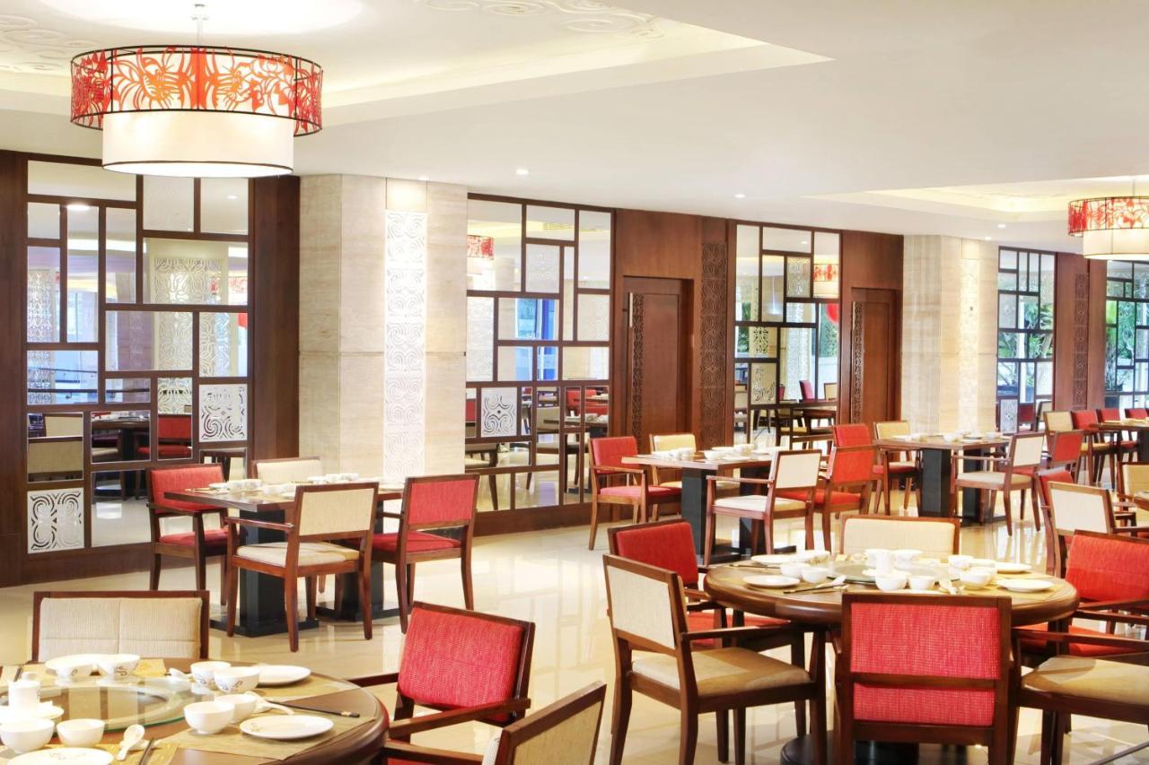 Four Points By Sheraton Макасар Экстерьер фото