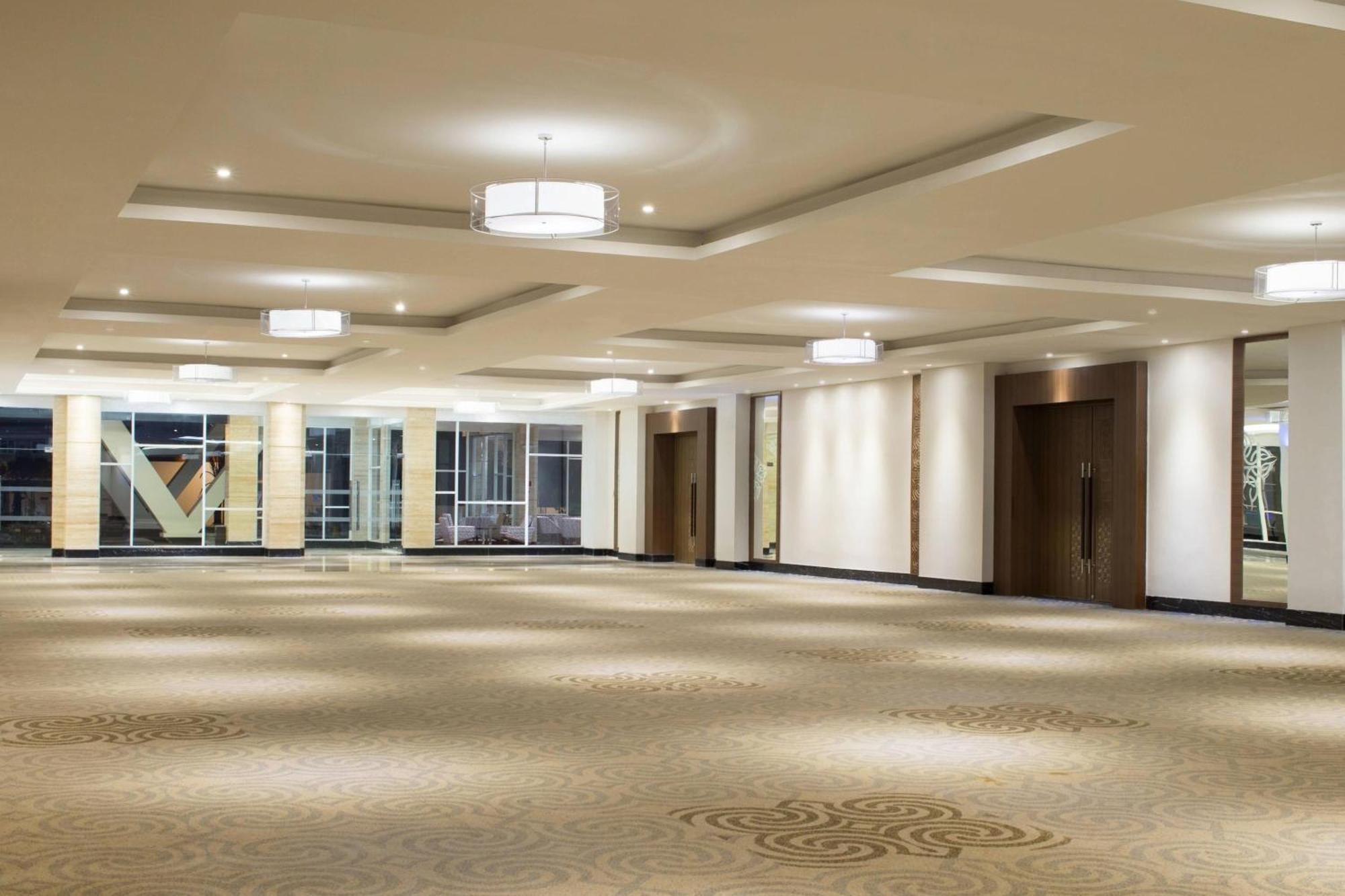 Four Points By Sheraton Макасар Экстерьер фото