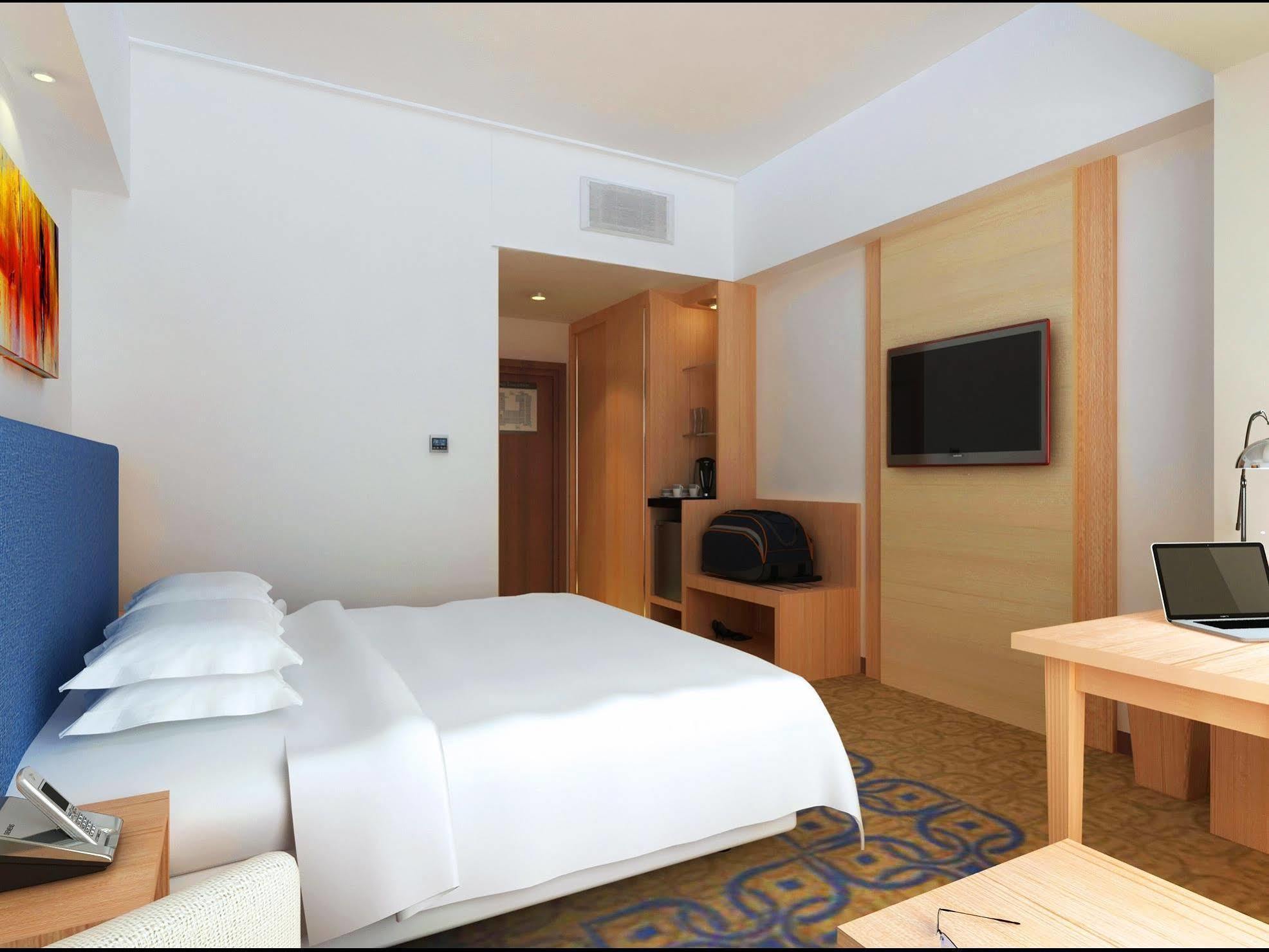 Four Points By Sheraton Макасар Экстерьер фото